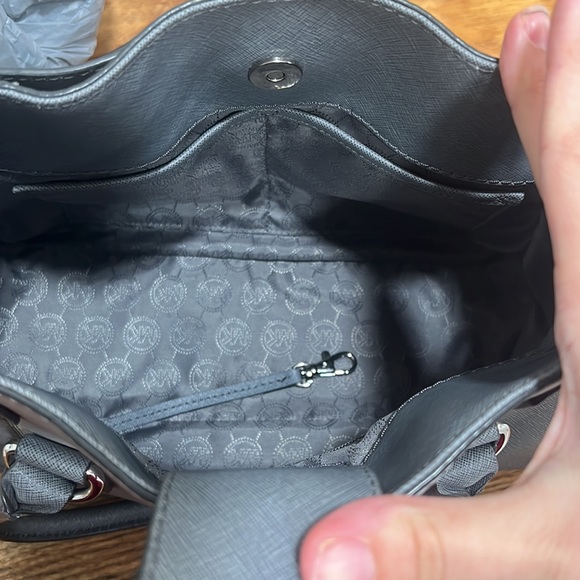 Michael kors hamilton satchel - Picture 9 of 11